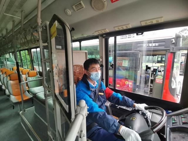 锦鑫司机客户端嘉合锦鑫混合c连续3个交易日下跌